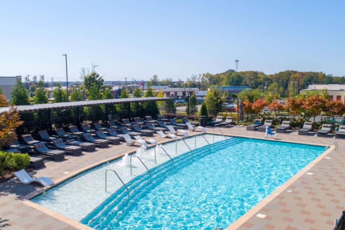 Luxe King 2br In Waverly Apartment